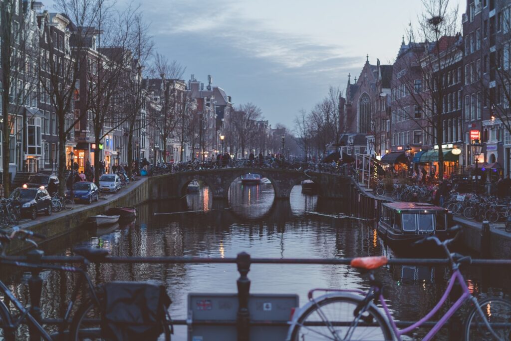 fazer-intercâmbio-na-holanda-amsterdam