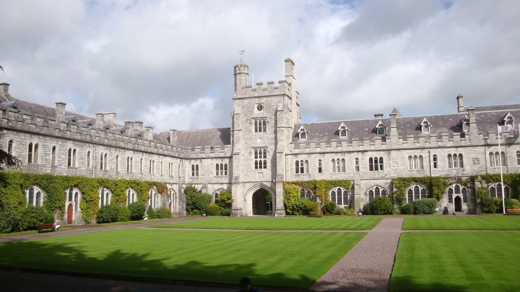 ucc-bolsas-de-estudo-na-irlanda