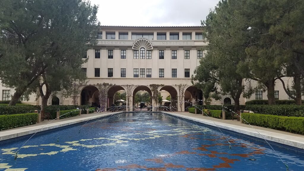 1-caltech-e-mit