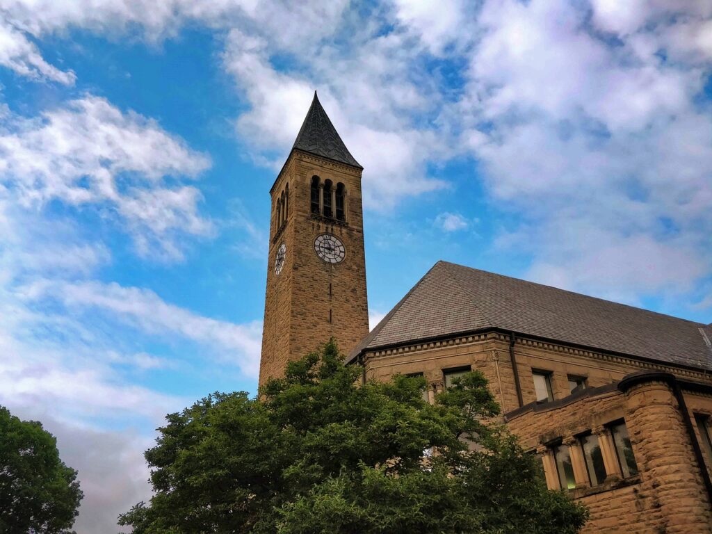2-mit-parte-da-ivy-league