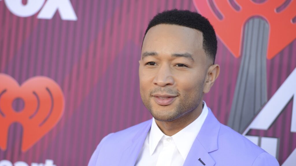 celebridades-que-estudaram-em-ivy-leagues-maggie-e-jake-john-legend