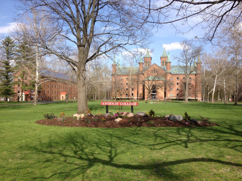 Menores-Faculdades-dos-EUA-Antioch-College